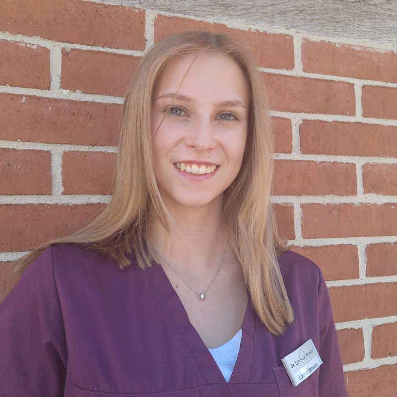 Team Zahnarztpraxis Dr. Kleinert - Laura Henneke